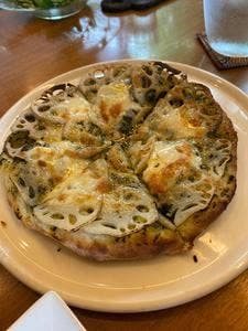 トラットリア プルチーノ