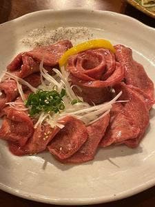 炭火ホルモン酒場 そがん 上本町店