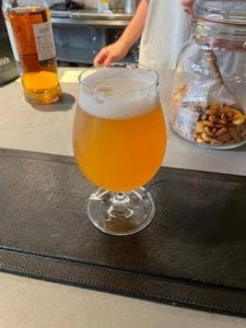 DIG THE LINE BOTTLE & BAR 新風館