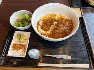 黒ぶたちんとん千歳烏山