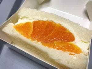 果実大福とフルーツサンド