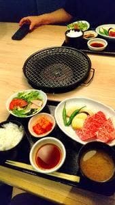 黒毛和牛 焼肉 一 九条店