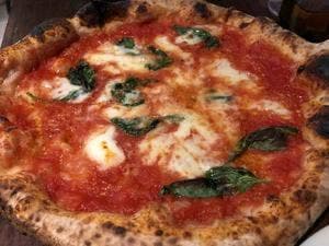 PIZZERIA E BAR LA BORRACCIA