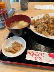 代々木酒場 肉さん