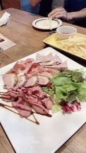 PIZZA&WINE カヤバール 有明ガーデン店