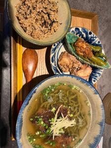 沖縄ストックストア EAT PLAY WORKS