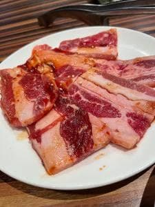 焼肉ホルモンとんり