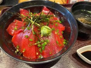 九州まぐろ 旦過店