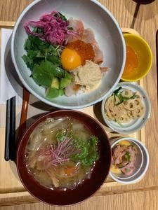 マルモキッチン KITTE博多店