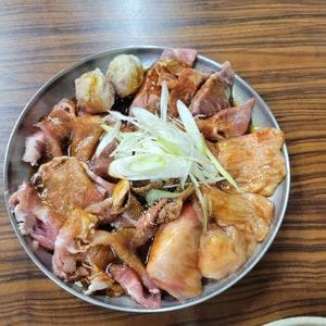 鉄板スタミナ 肉焼や