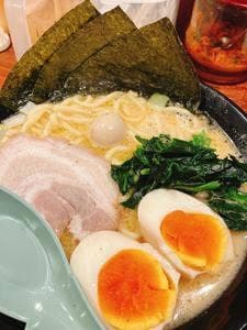 横浜家系ラーメン 極味家 大倉山店