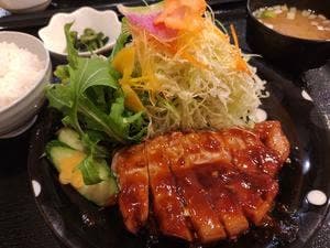 お肉料理の小さなレストラン にく祥