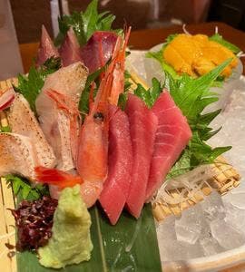 八兆屋 金沢駅前店