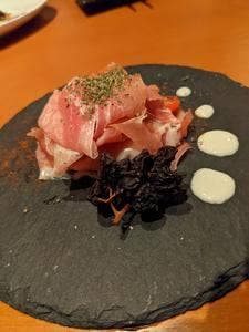 酒肴ダイニング 自由人と色