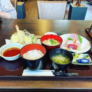 サルトリア ダ 水本