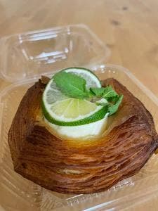 SCENT OF BREAD