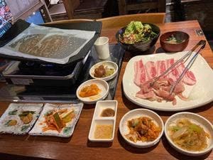 韓国料理&生サムギョプサル ビビサム 池袋東口店