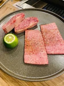焼肉 百寧