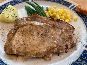 ステーキハウス 三喜屋