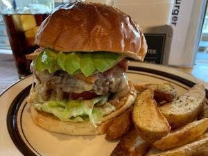 ベローズ フィールド ビーチ