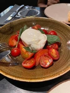 オービカ モッツァレラバー 高輪店