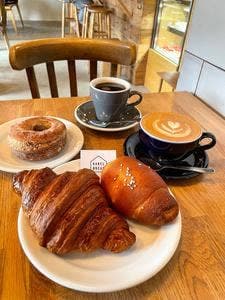 lris bread&coffee