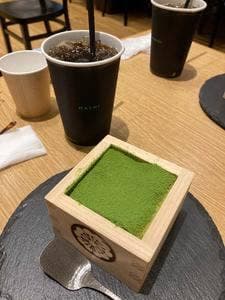 抹茶カフェ HACHI JR博多シティ店