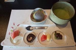 とみ山