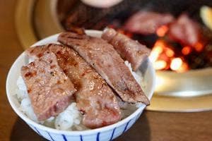 黒毛和牛焼肉と本格もつ鍋 山樹 長久手店