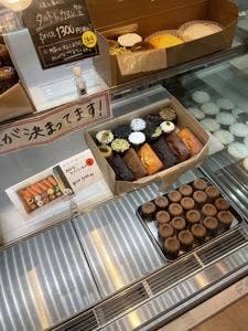 SWEETS BOX 地下鉄新大阪店