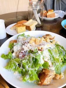 ベーカリー&カフェ 沢村 広尾プラザ