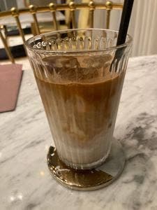 サロンドルイ ルイ カフェアンドジュエリー