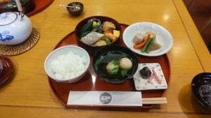鉢の木 新館