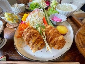 キッチン 鳶色