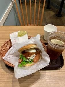 モスバーガー 飯田橋東店