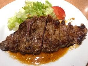 ステーキとおる