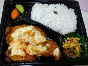 サクラ テーブル