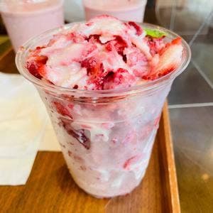 福岡県産あまおう苺加工販売所 伊都きんぐ 天神店