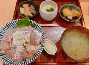 居酒屋 しげ松