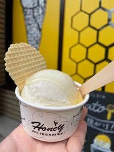 BEE FRIENDSHIP 浅草店