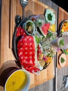 IVY'S PLACE cafe