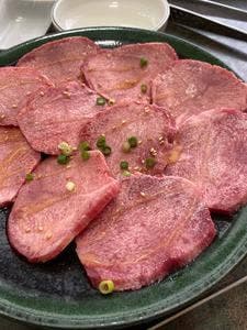 炭火焼肉 しんら