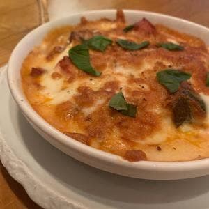 表参道ワイン食堂 Den
