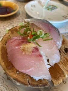 回転寿司 魚磯 富士店