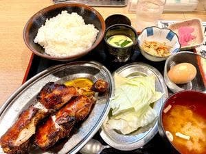 ももどり駅前食堂