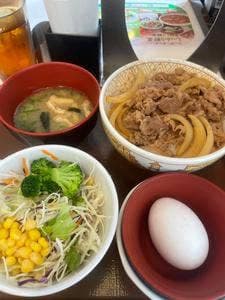 すき家 小田原駅東口店