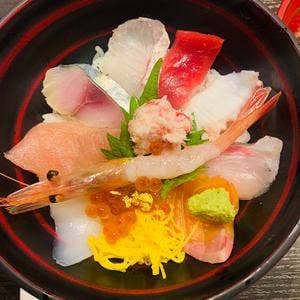 市場めし あまつぼ