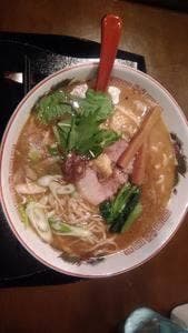 丸鶏拉麺 心々元
