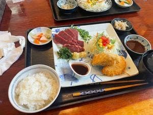 アカリダイニング