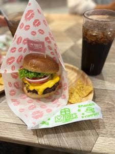 TEDDY'S Bigger Burgers 横浜ワールドポーターズ店